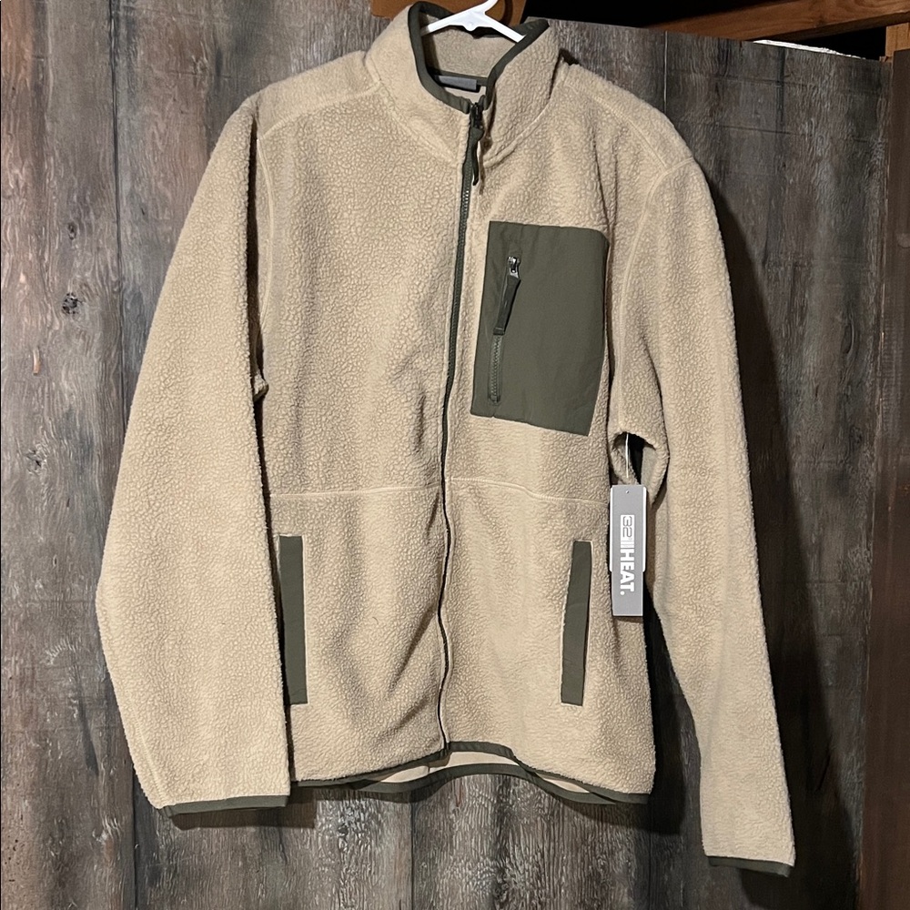 32 Degrees Men's Tan and Olive Performance Jacket